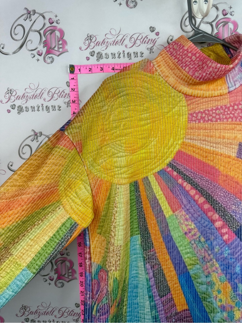Sweater sunshine patchwork Sunburst Turtleneck Sweater - Vibrant Rainbow Knit - Picture 5 of 10